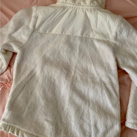 The Children’s Place -Girls 4T Furry Jacket & Fur Gloves -Size 4T - Picture 3 of 7